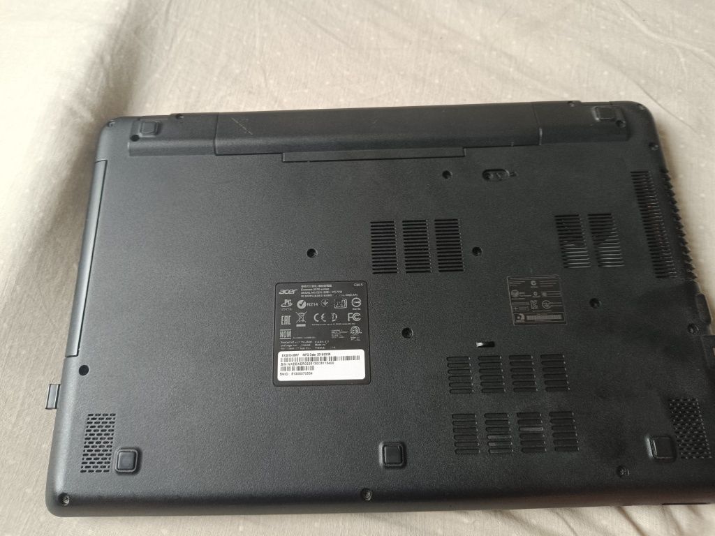 Ноутбук Acer Core i3-4005U/ 4гб/ SSD 128/ HD Graphics
