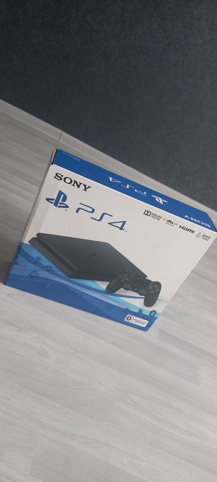 Продам Sony Playstation 4 slim. 1 tb.