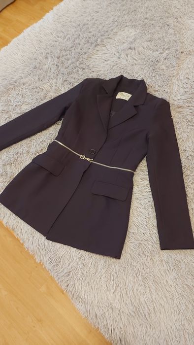 Дамско сако черно