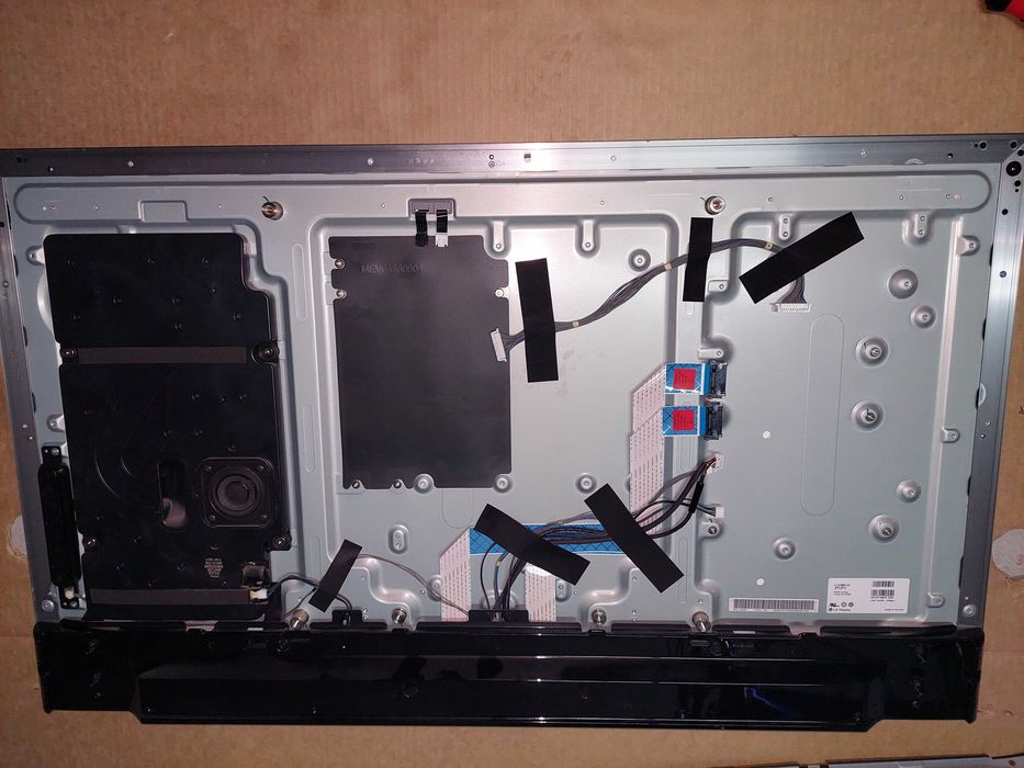 Телевизор LG 42LA691S - НА ЧАСТИ