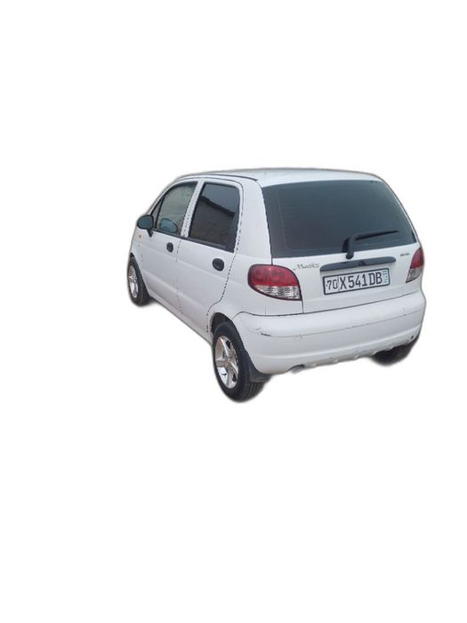 Matiz sotiladi ranggi oq