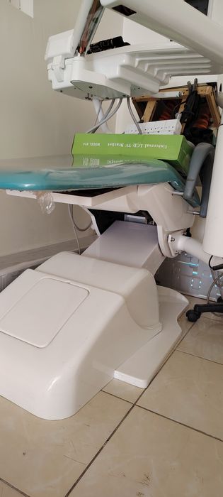 Стоматологический кресло