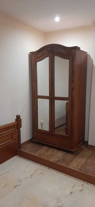 Продавам мебели за спалня