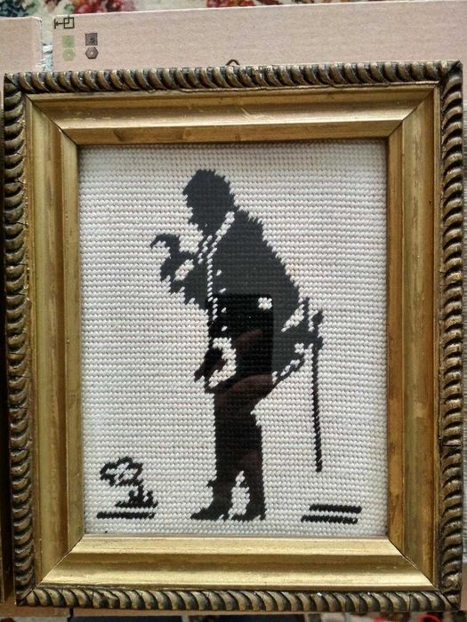 Set doua goblene alb-negru inramate /Balerina si Gentlemanul