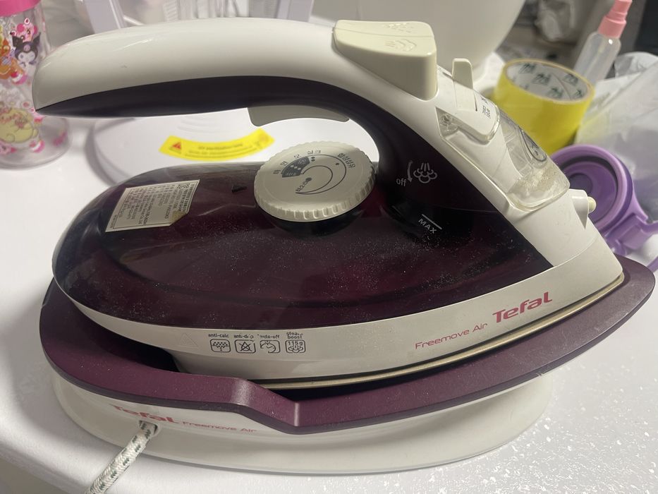 Утюг безпроводной