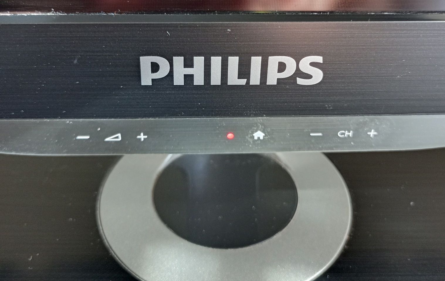 Телевизор Philips 40"