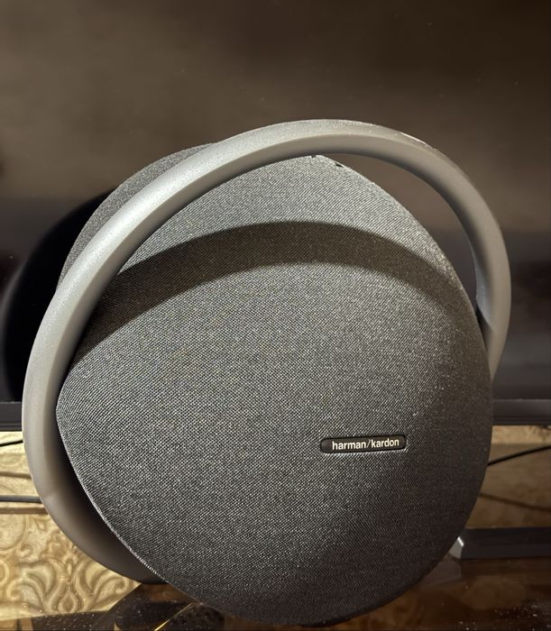 HARMAN KARDON ONYX STUDIO 7 в идеальном состоянии.