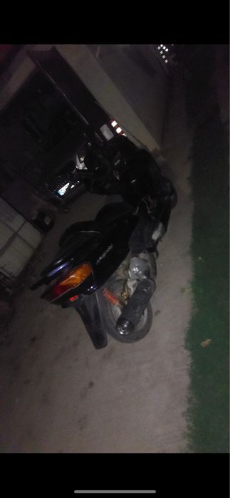 Vand/schimb yamaha majesty 250cc