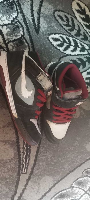 Маратонки Асикс/кецове Найк