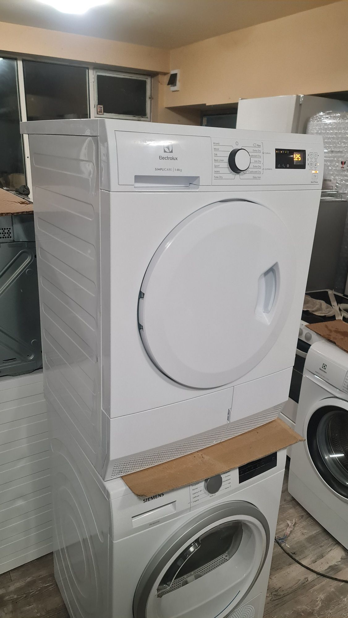 Сушилня Electrolux 8kg нова термо помпа