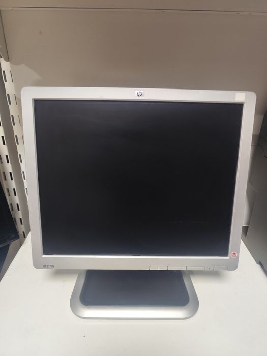 Монитор 17 дюймов продается