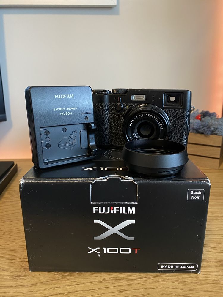 Fujifilm X100T в отлично състояние