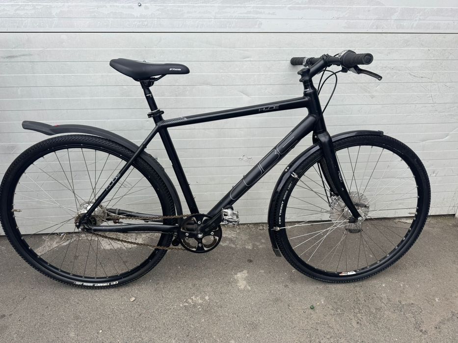 Bicicleta CUBE HYDE 28”
