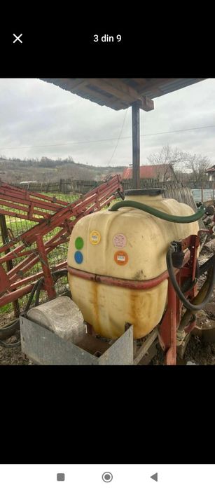 Vând sămănătoare mecanica porumb și pompa de erbicidat