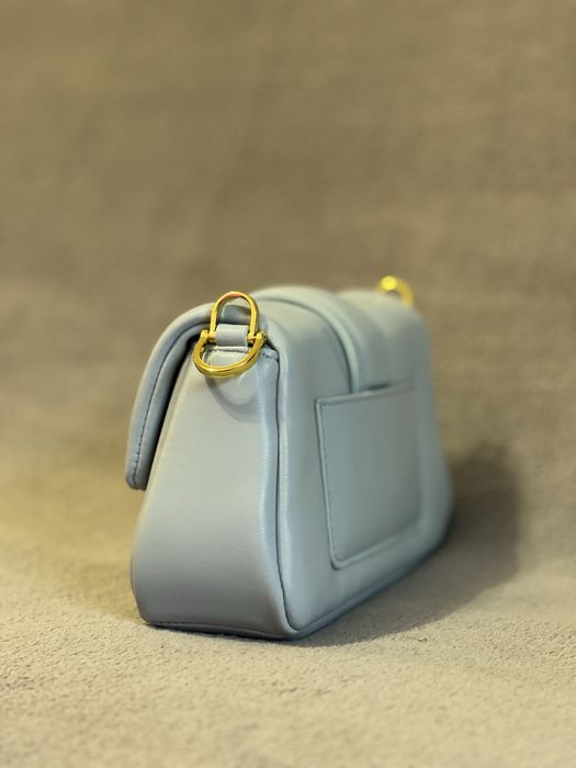 Чанта jacquemus puffy baby blue в бебешко синьо