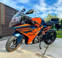Motocicleta KTM 390 RC model 2023