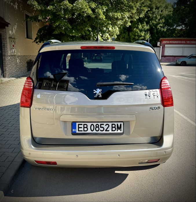 Peugeot 5008 2011г. 2.0 - 163 к.с.