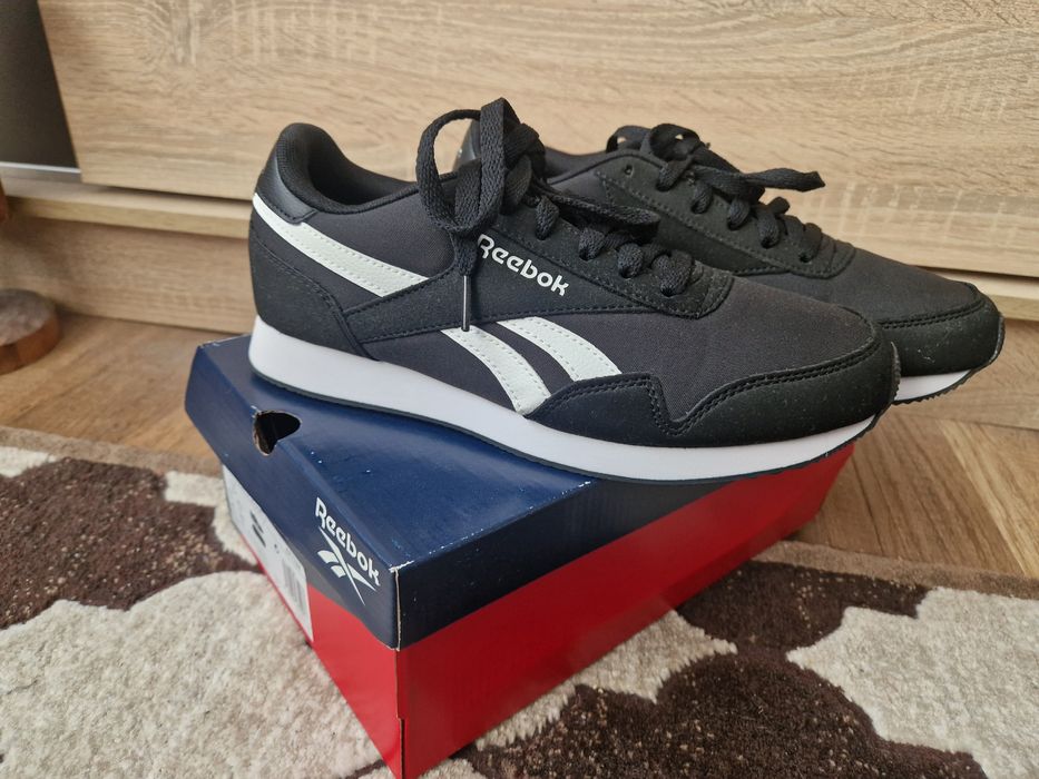 Reebok Royal nr 40 noi în cutie