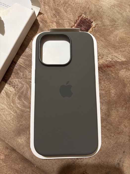 Оригинален MagSafe кейс Iphone 15 pro