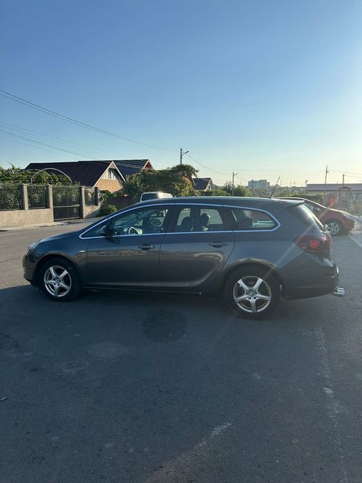 Opel Astra Sports Tourer