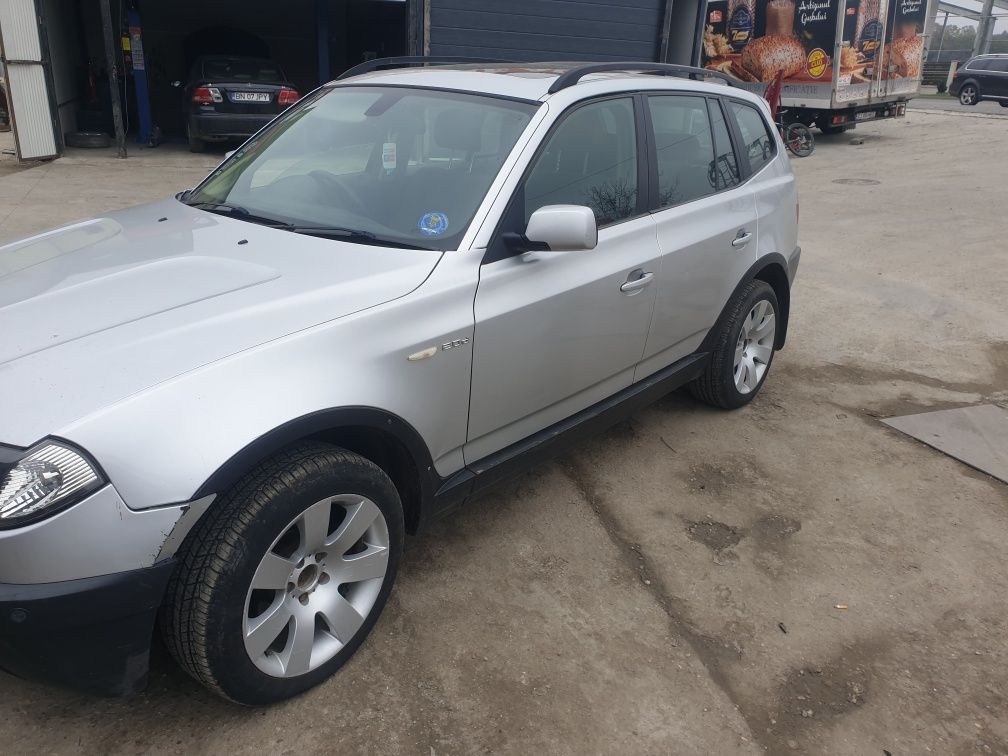 Dezmembrez Bmw x3 2.0 Diesel