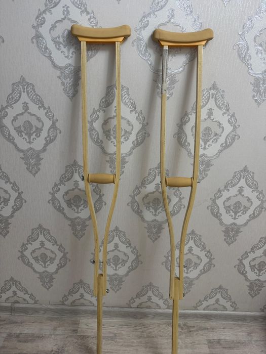 костыли деревянные