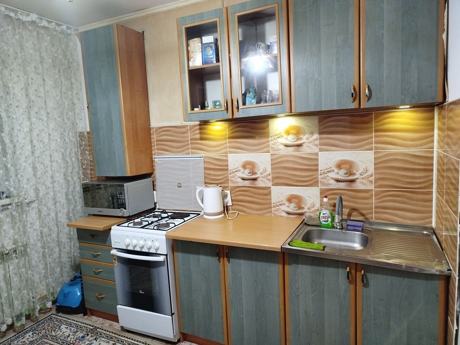 Продаётся кухонный гарнитур