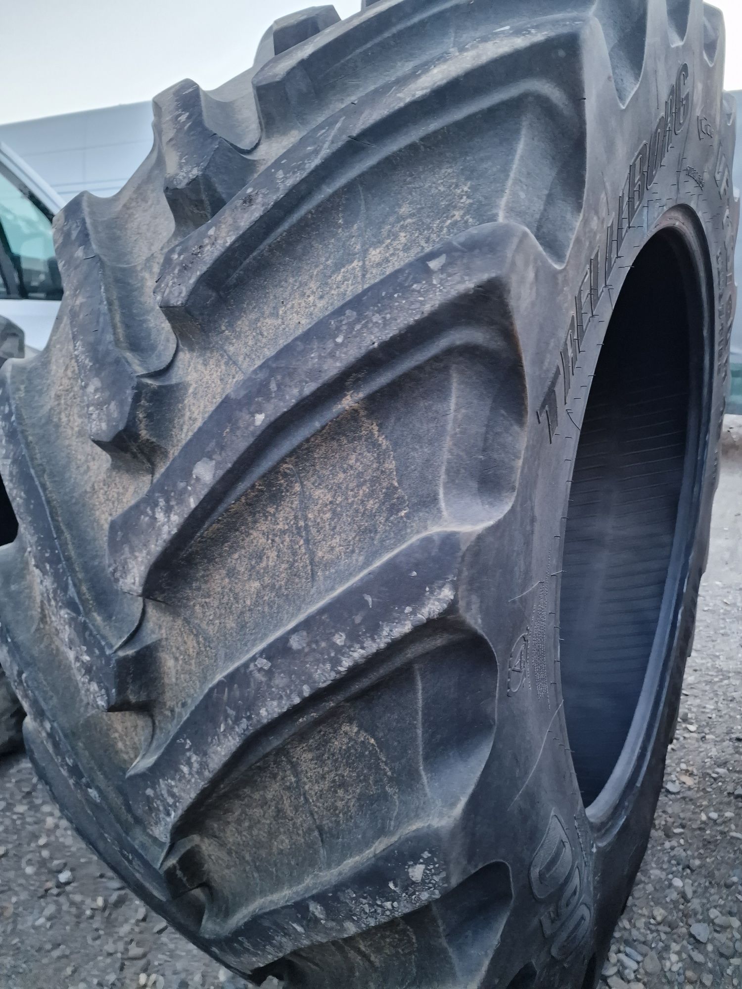 Anvelopă agricolă sh pentru tractor spate 710/60R42 marca Trelleborg