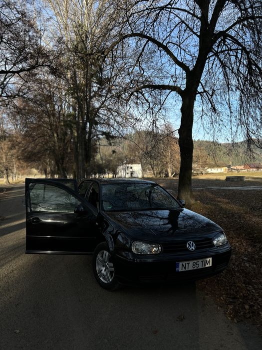 Vând golf 4, 1.6 benzină