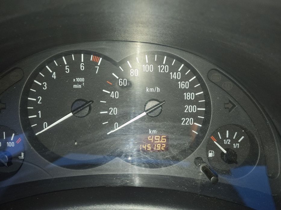 Opel corsa 1.0 2004