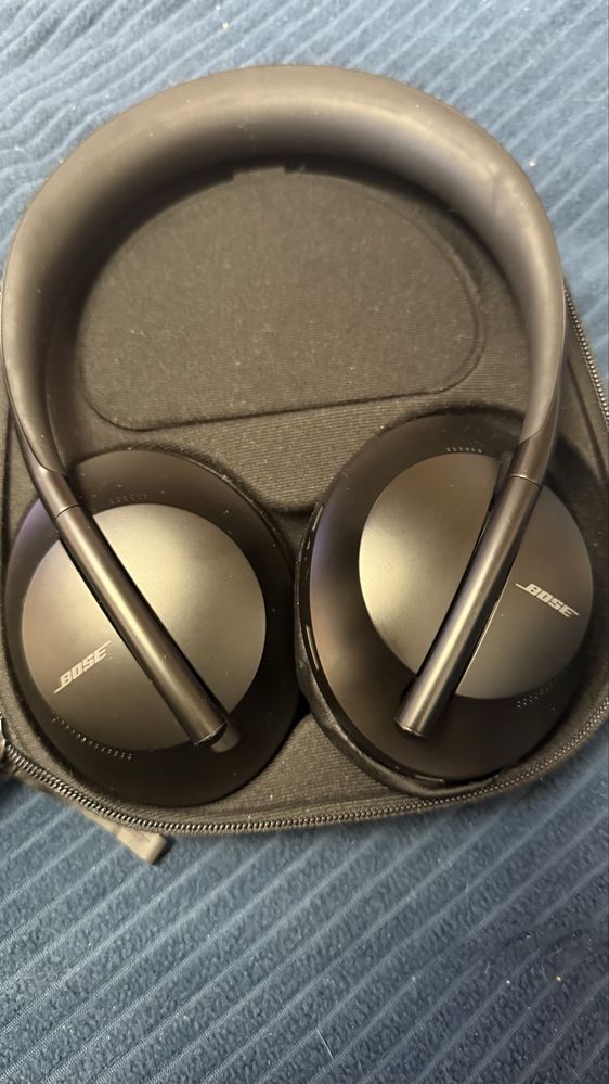 Слушалки Bose 700