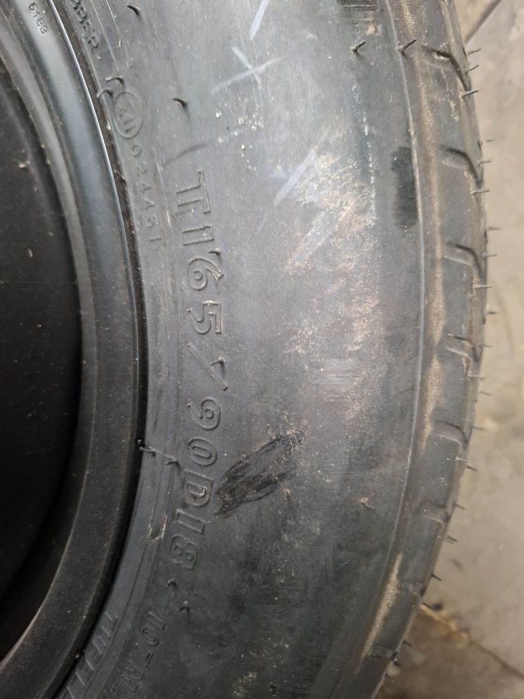 Резервна  гума  Патерица за  Lexus  165 90 18