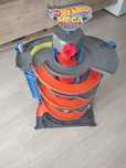 Vand set de joaca garaj masinute Hot Wheels Mega Garage
