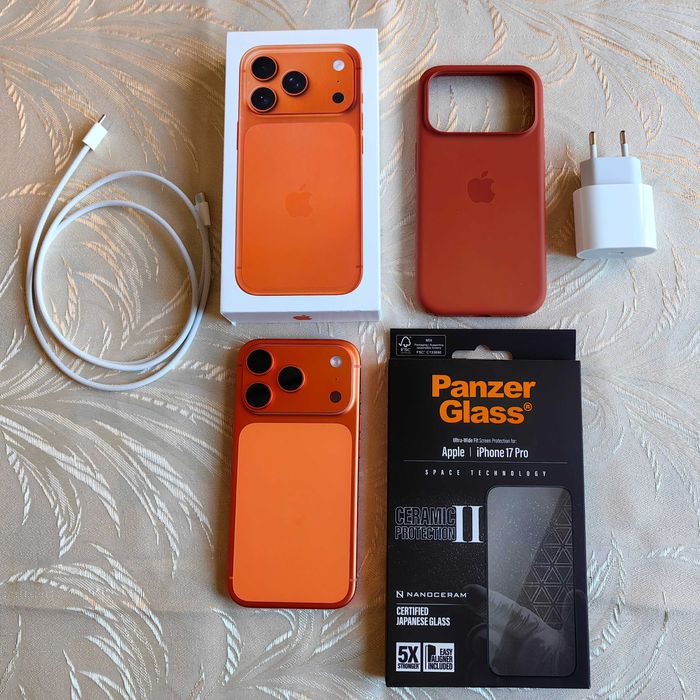 Apple iPhone 17 Pro с аксесоари и гаранция
