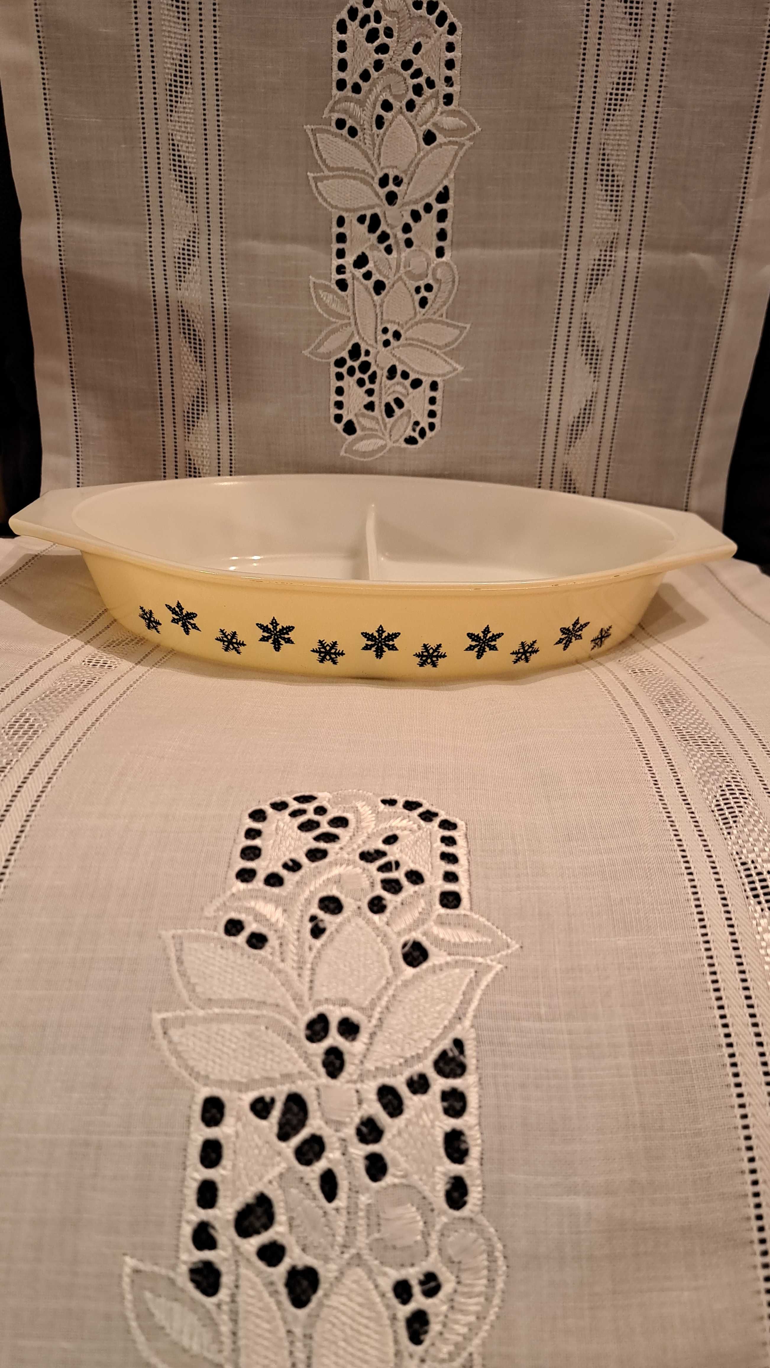 Kупа тава Pyrex, Англия