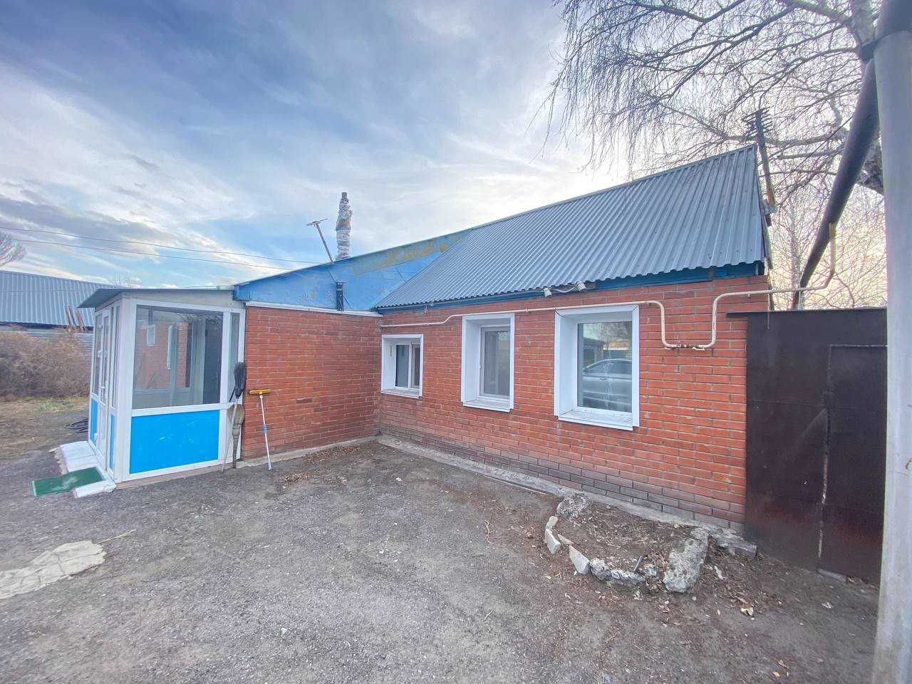 Продаётся дом в р-не Западный.