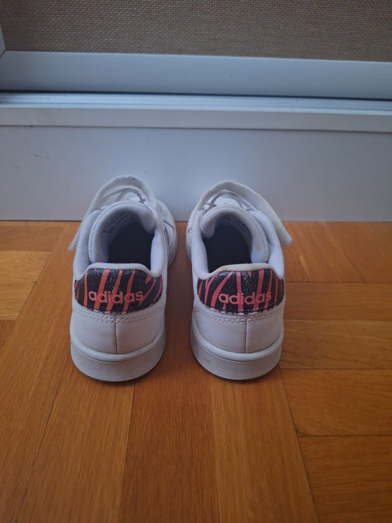 ADIDAS SPORTSWEAR Обувки Grand Court Tiger-Print