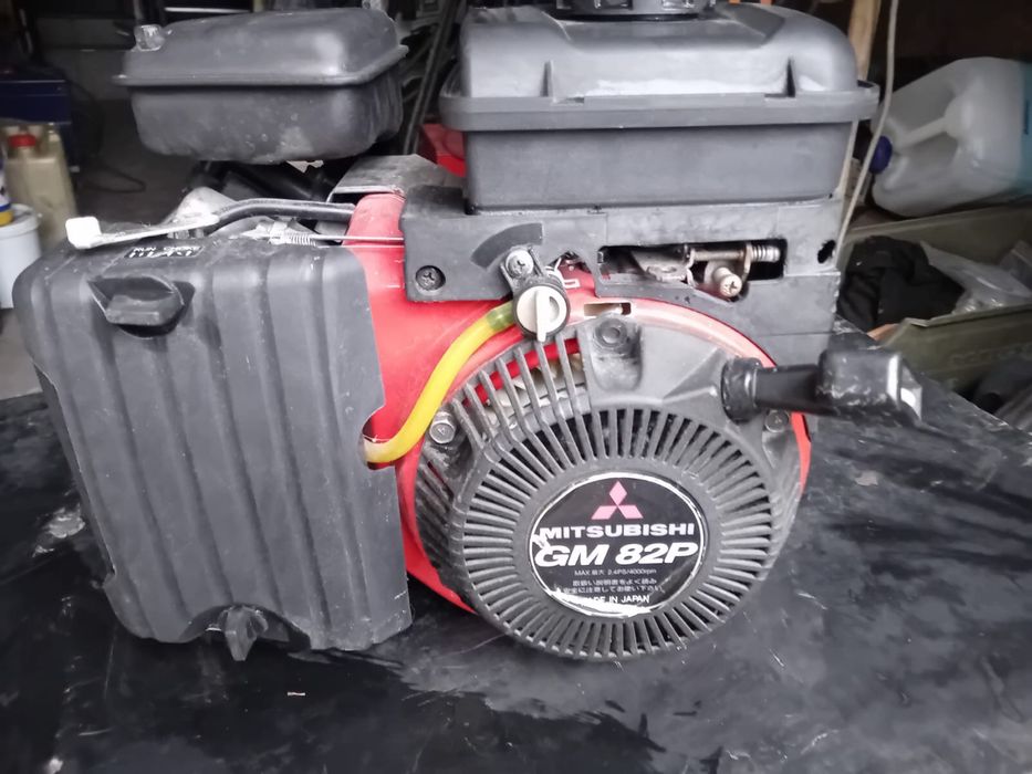Motor MITSUBISHI GM 82P 2.4 ps