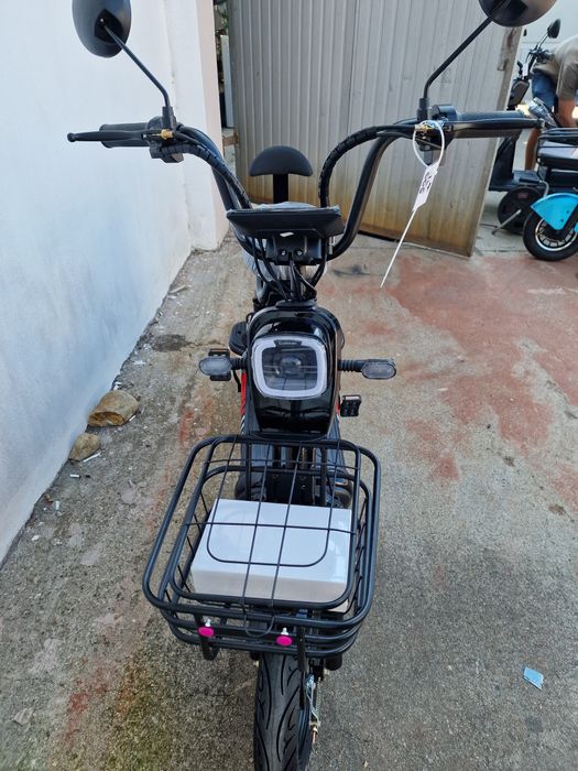 Scuter electric moped bicicleta electrica Cod 006Z