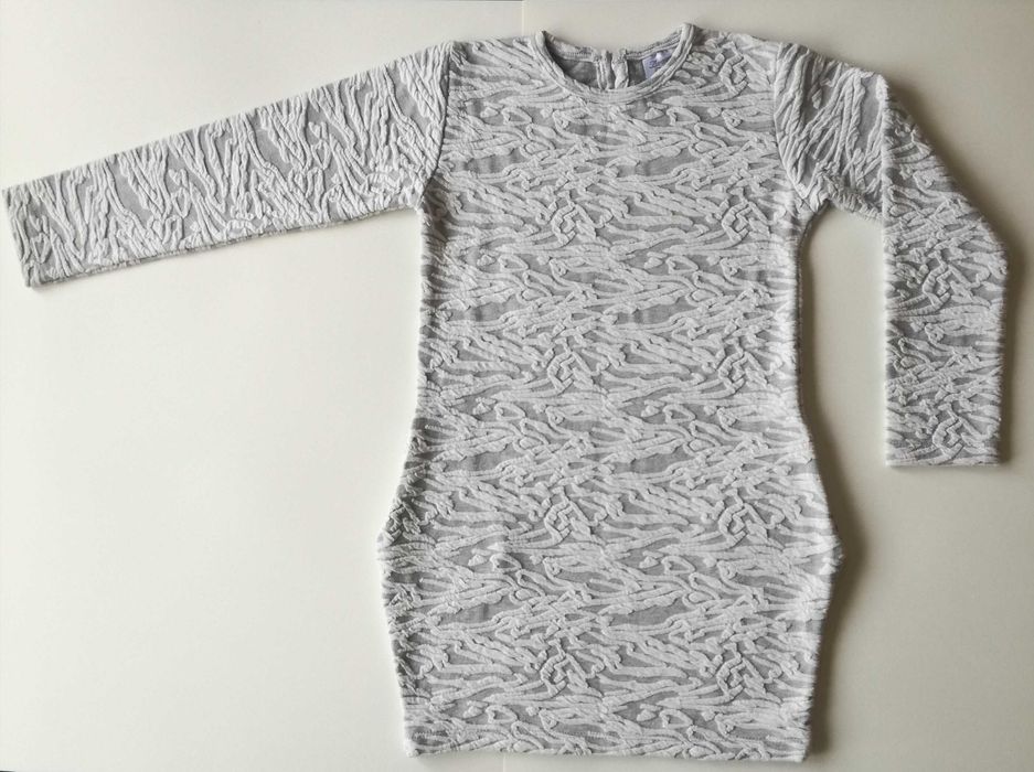 Детска рокля с дълъг ръкав - размер 128 - 134 см.