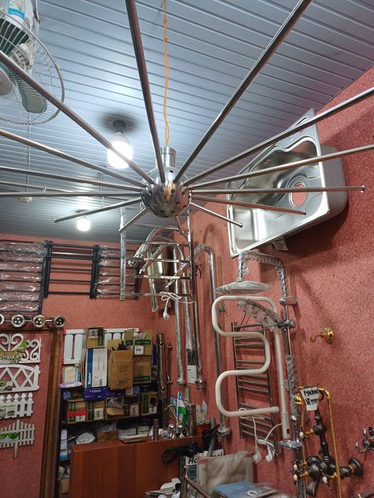 Yangi uy kvartira sotiladi 4 etajli domni 2 -qavatida