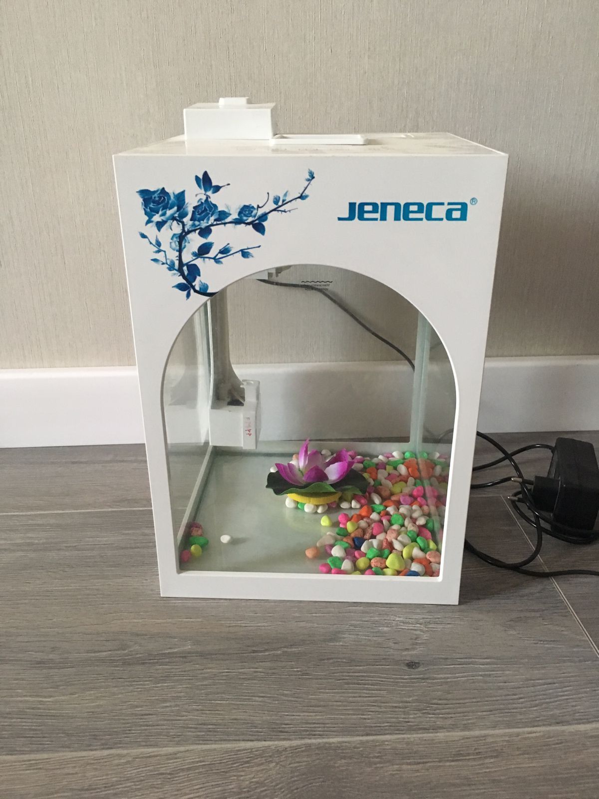 Срочно продам аквариум-увлажнитель воздуха JENECA M-1012!!!
