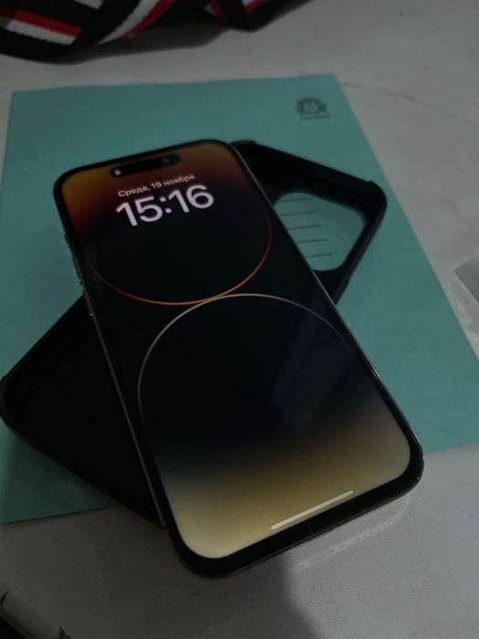 Iphone 14 pro продается срочно