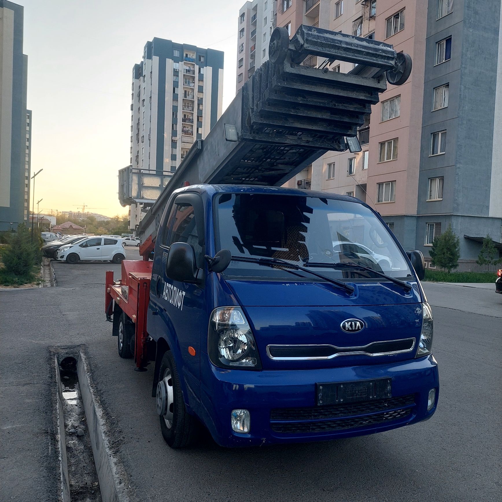 " AVTOLIFT " KIA Bongo 3