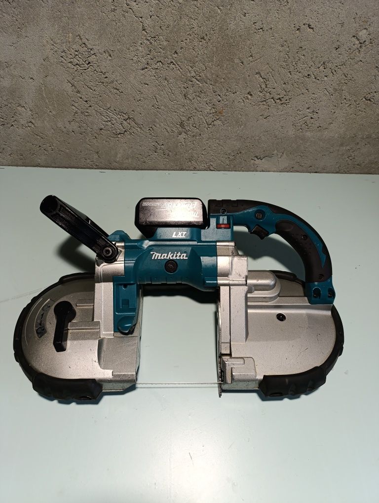 Makita Fierăstrău cu bandă DPD180