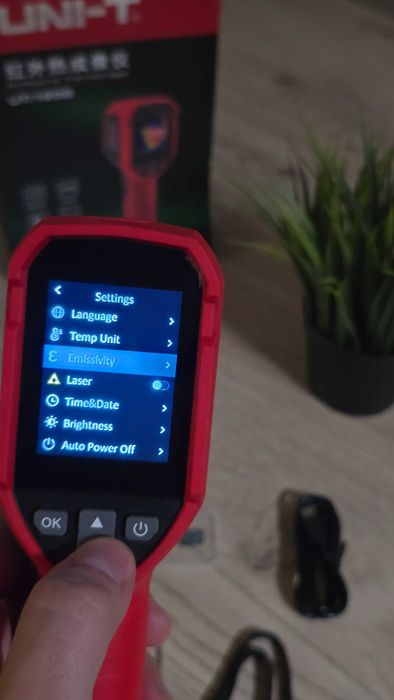 Camera cu termoviziune UNI-T UTi120S, detectare si inspectie scurgeri