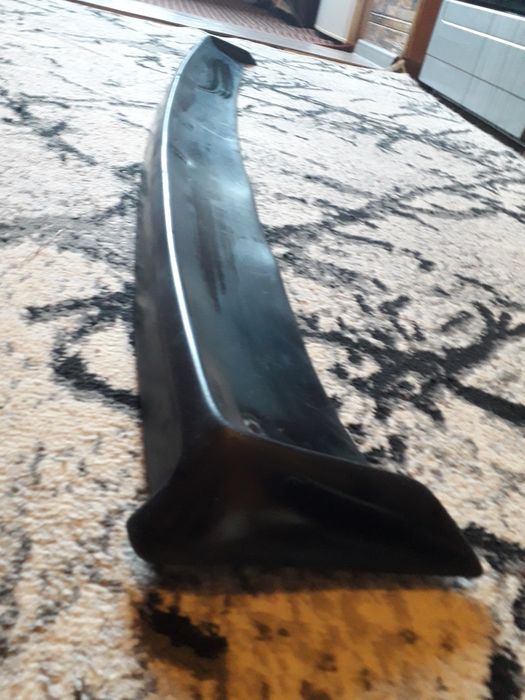 Споллер е28 га сотилади