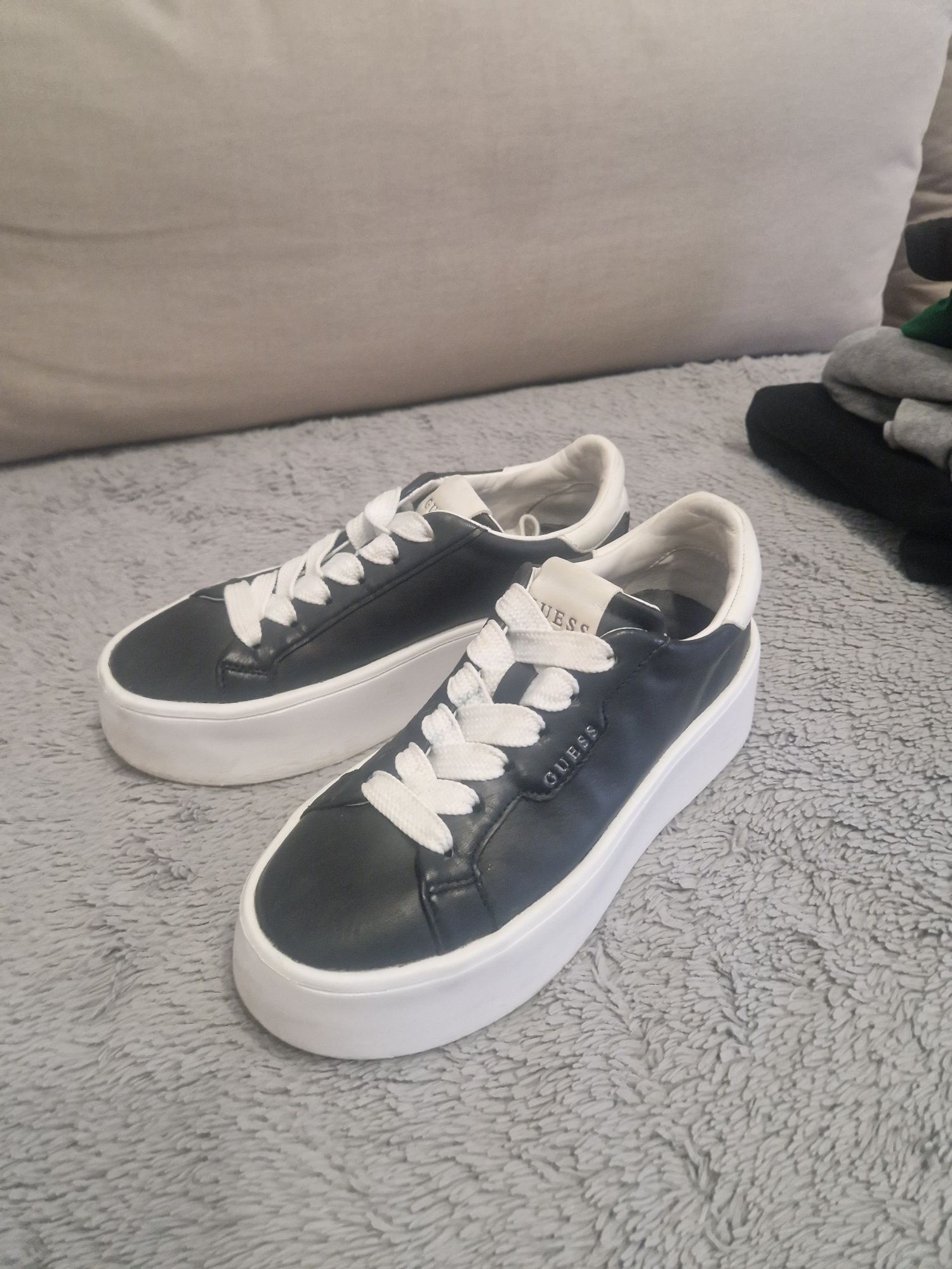 Sneakers guess dama