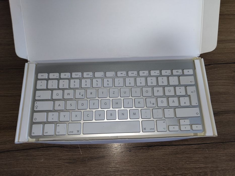 Tastatura apple wireless