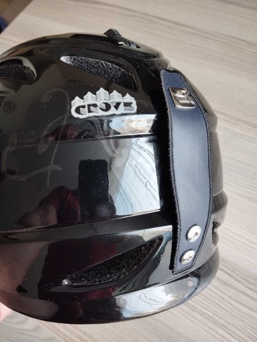 2 бр. каски  за ски и сноуборд - цена от 35 лв до 55 лв.